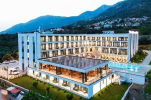 Black Diamond Hotel, Dhermi