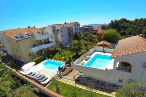 Villa Vanilla with Heated Pool, Zadar