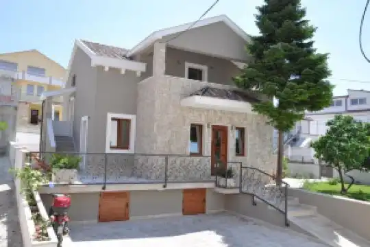 Villa Lučica, Trogir