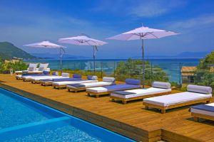 Ionian Eye Design Studios & Spa, Mesongi