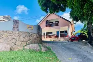 Vista d'Oro Hotel, Praslin Island