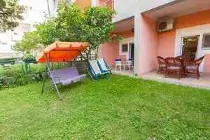 Oro Apartments, Petrovac