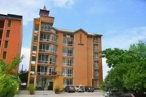 Lazuri Hotel, Kvariati