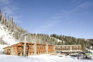 SUNSHINE MOUNTAIN LODGE SUPERIOR ROOM, Banff