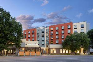 Four Points by Sheraton at the Convention Centre Hotel, Penticton