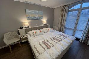 Fewo mit Sauna u. Schwimmbad, TOP Lage, 50 m zur Fuzo und 300 m zum Strand Hotel, Westerland
