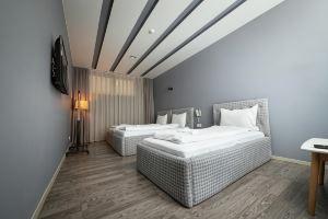 Hotel Gloria, Pristina