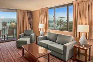 Hilo Hawaiian Hotel, Trademark Collection by Wyndham, Hilo