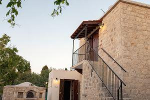 Droshia Traditional Homes, Coco-Mat Full Experience Apartments, Droushia