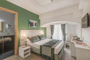 Trevi Palace Hotel, Rome