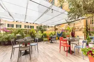 Britannia Hotel, Genoa