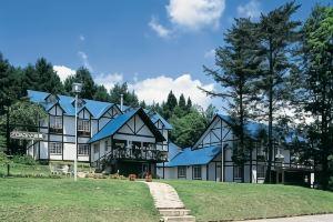 Bell Cottage Village, Otari