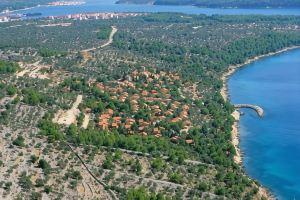 Bungalows Village Stara Gavza, Cerzo