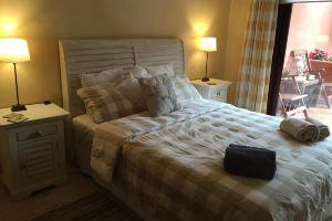 Beach Apartment with Free Wifisatellite tv 150m from Beach, Marbella