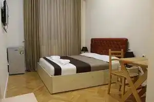 Brok's Hotel, Tbilisi