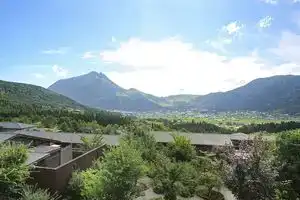 Asagirinomieru Yado Yufuin Hanayoshi, Yufu