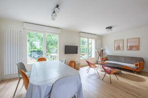 Charming House with Garden in Residence with Pool, Deauville