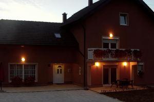 Rooms Magdić, Korenica