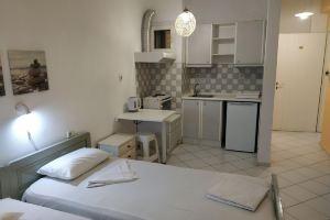 Renia Studios -Studio for 2 Pers with a Swimming Pool, Agia Pelagia