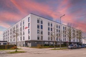 Ramada Encore by Wyndham Messe Hotel, Munchen
