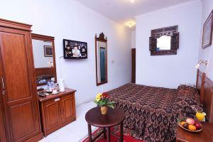 Blue Safir Hotel, Yogyakarta