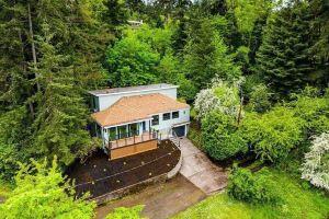 Contemporary 3bedroom / 2 bathroom house close to UO, Eugene