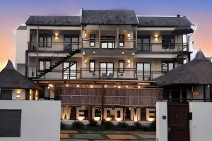 The Light Villa, Trou Deau Douce