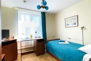 Mini-Otel Kayut-Kompaniya, Velsk