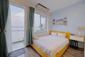 Hanoi Home 2 - Lake View Apartment, Hanoi