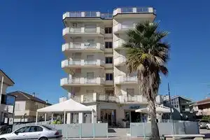 Petite Fleur, Alba Adriatica