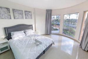 Villa by The Sea, Netanya