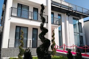 White Hotel, Samarkand