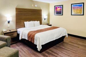 Quality Inn & Suites Airport, El Paso