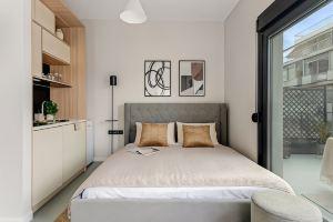 Sanders Port - Majest Studio with Roof-Top Terrace, Piraeus