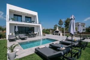 SunWhite Villas - Private Pool & Cozy Atmosphere, by ZanteWize, Laganas
