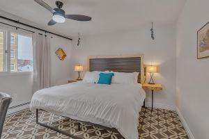 Highliner Hotel- King Suite 312 with City View Hotel Room, Anchorage