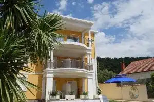 Apartmani Niksic, Igalo