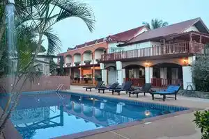Palm Beach Resort, Pran Buri