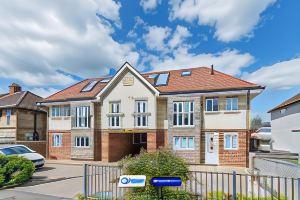 Weekly & Monthly Stays Available, Leisure & Business, 2 Bedrooms, Near Jr Hospital,, Oxford