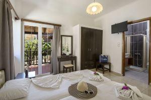 Lilium Hotel, Agia Marina