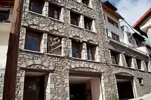 Dio Studios, Arachova