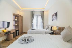 Green Bay Hotel, Halong