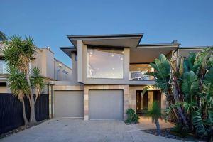 Bayside 4 bed in Sandringham w Spa and Sunset Views Hotel, Melbourne