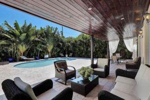 Luxury and Elegance Private Pool and Spa1 mile from Beach Hotel, Boca Raton