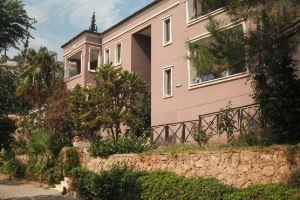 3 T Apart Hotel (All Rooms 2+1 Apart), Kalkan