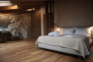 Hani I Gjelit Hotel, Korce, Corce