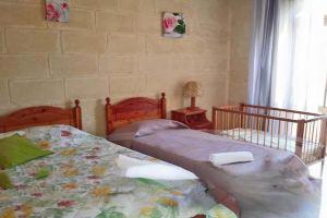 Happy & Healthy Farmhouse Gozo, Gharb
