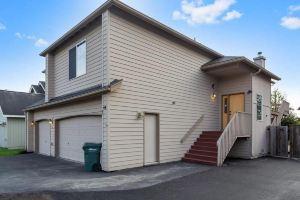 2 Bedroom 1 Bathroom Home Near Alaska Golf Course and Alaska Zoo, Anchorage