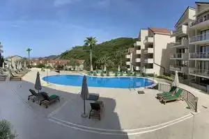Sunset Poolside Retreat Blueh Hotel, Przno