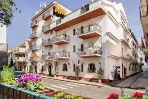 Hotel da Peppe, Letojanni